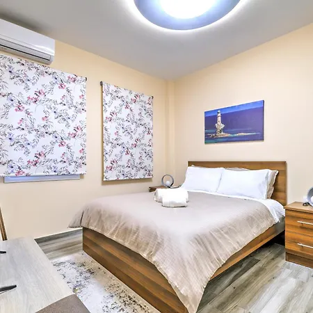 Sophie's 纳夫普利翁